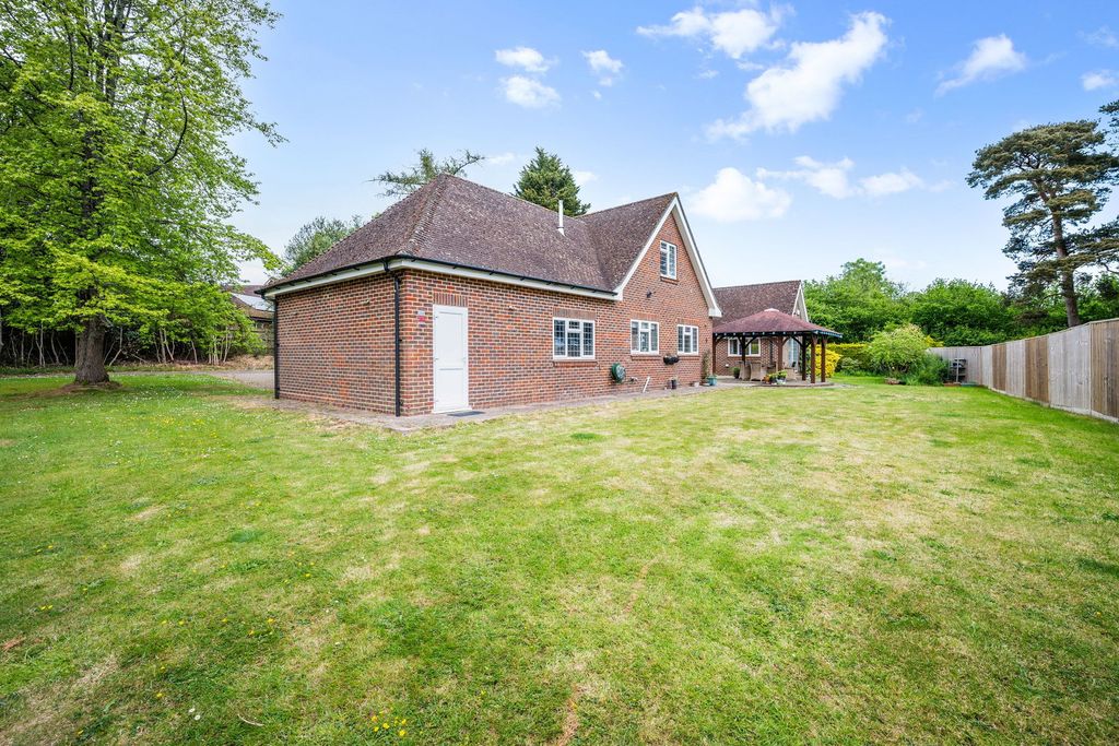 Additional image 28 of 5 bed detached house for saleHoltye Road, East Grinstead RH19