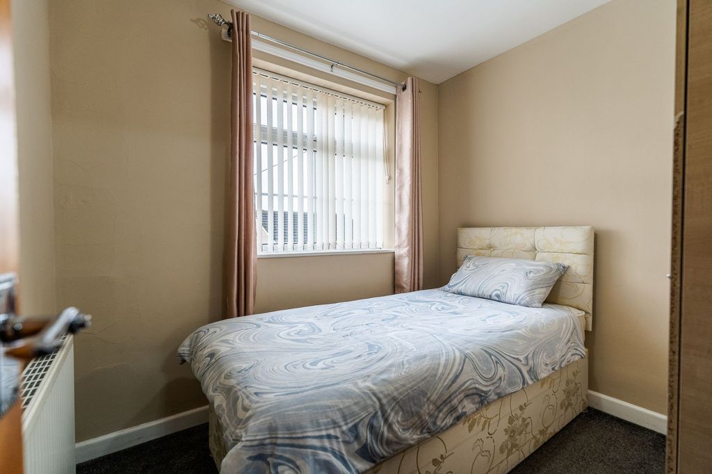 Additional image 11 of 3 bed detached house for saleBriar Close, Heckmondwike WF16