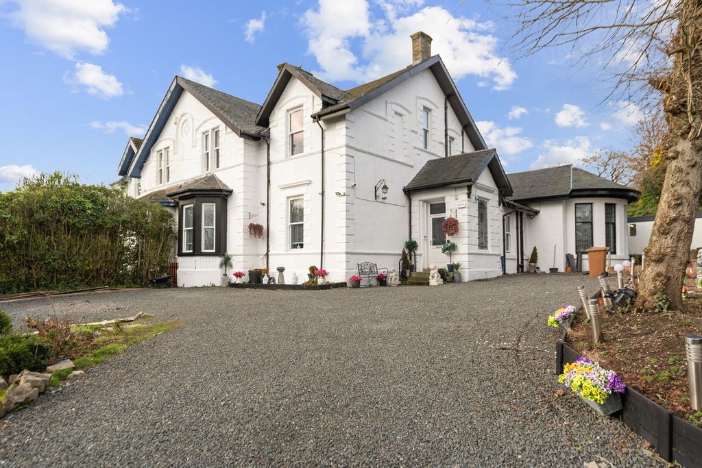 Property photo 1 of 40