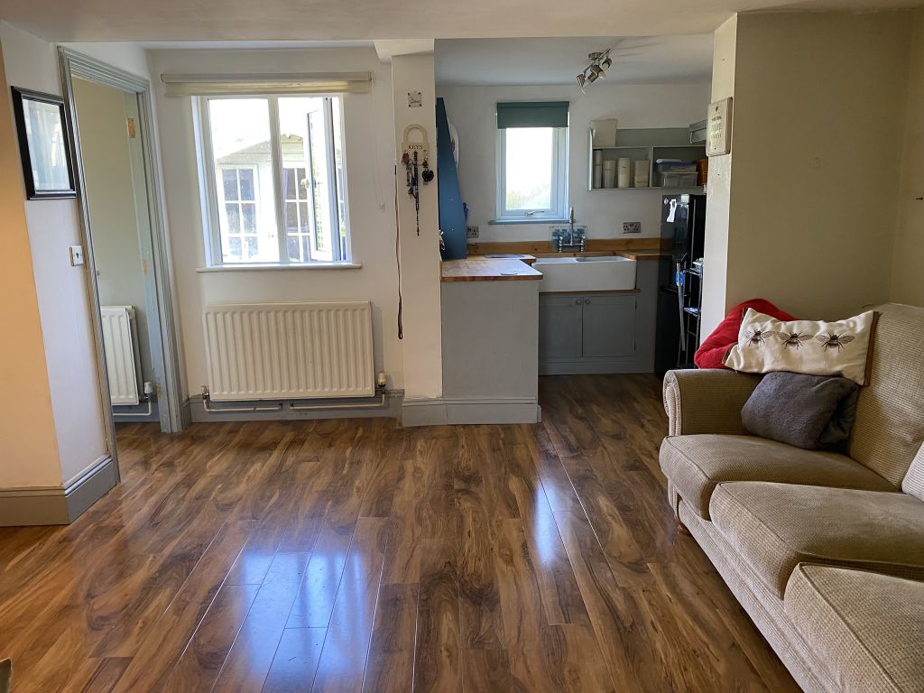 Property photo 3 of 22