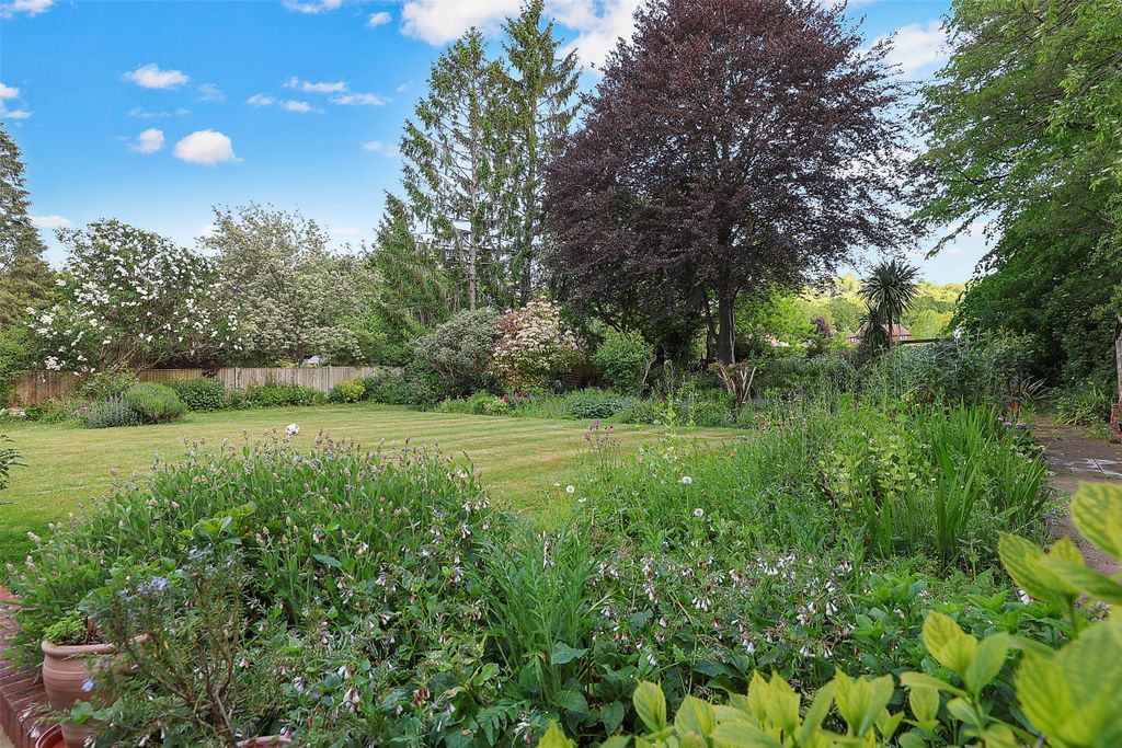 Property photo 1 of 12 Picture No. 23