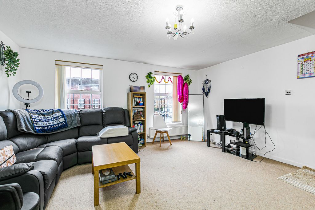 Property photo 2 of 16 Reception Room