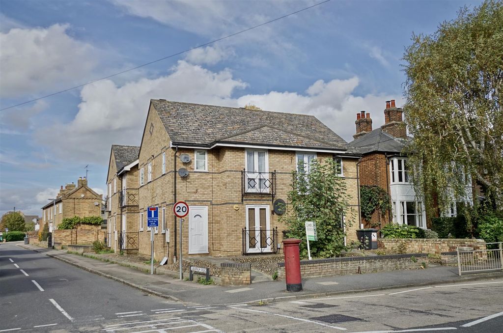 Property photo 1 of 7