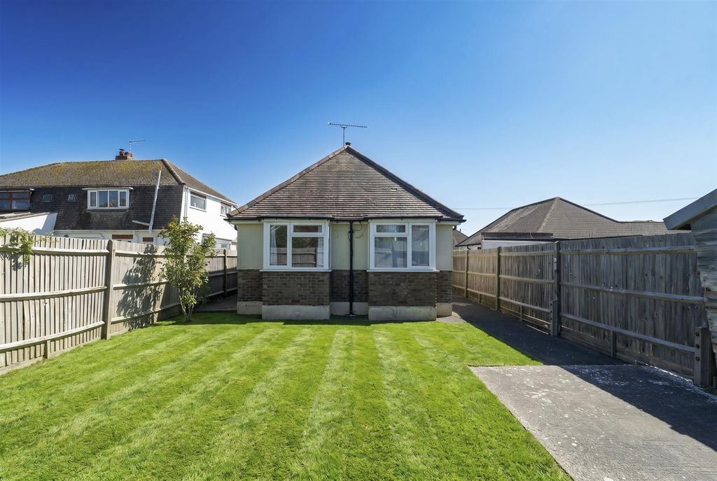 Property photo 2 of 23 For Sale By Aspire Residential | Sunny Close