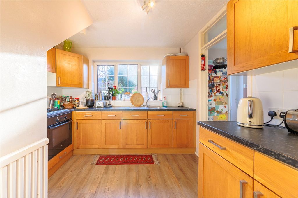 Property photo 2 of 11 Picture No. 34