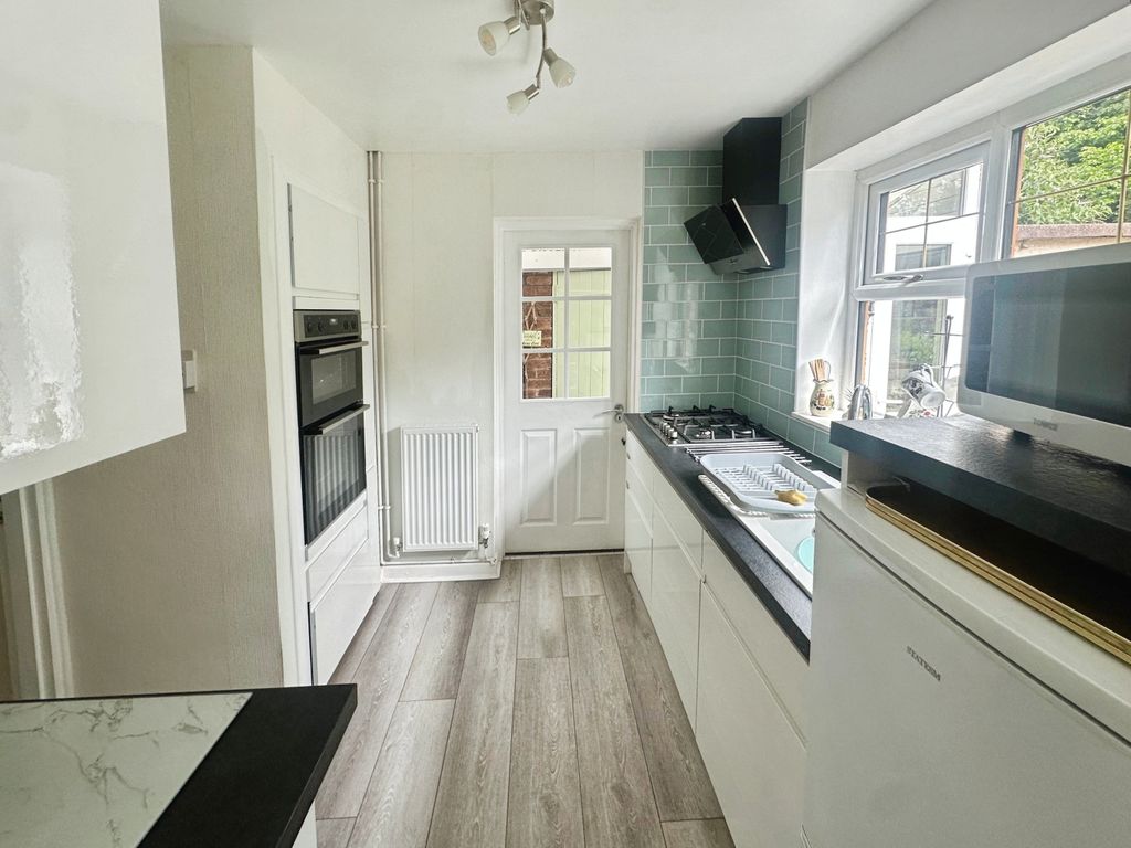 Property photo 2 of 15 Kitchen