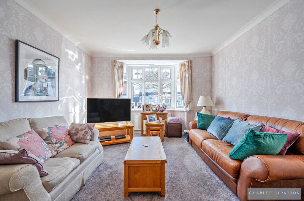 Property photo 3 of 20