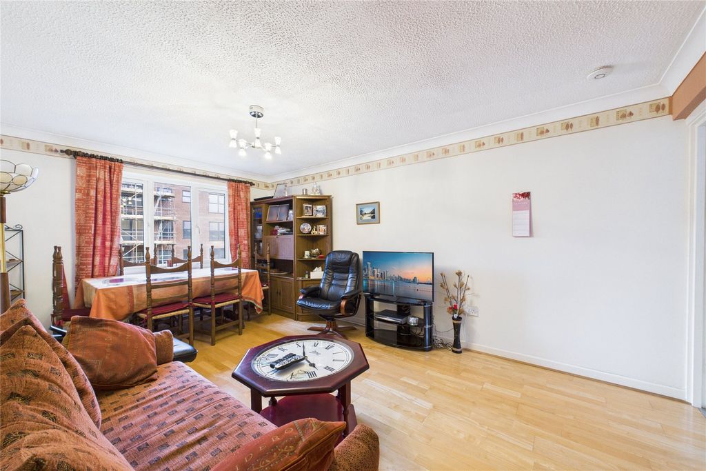 Property photo 3 of 5 Picture No. 09