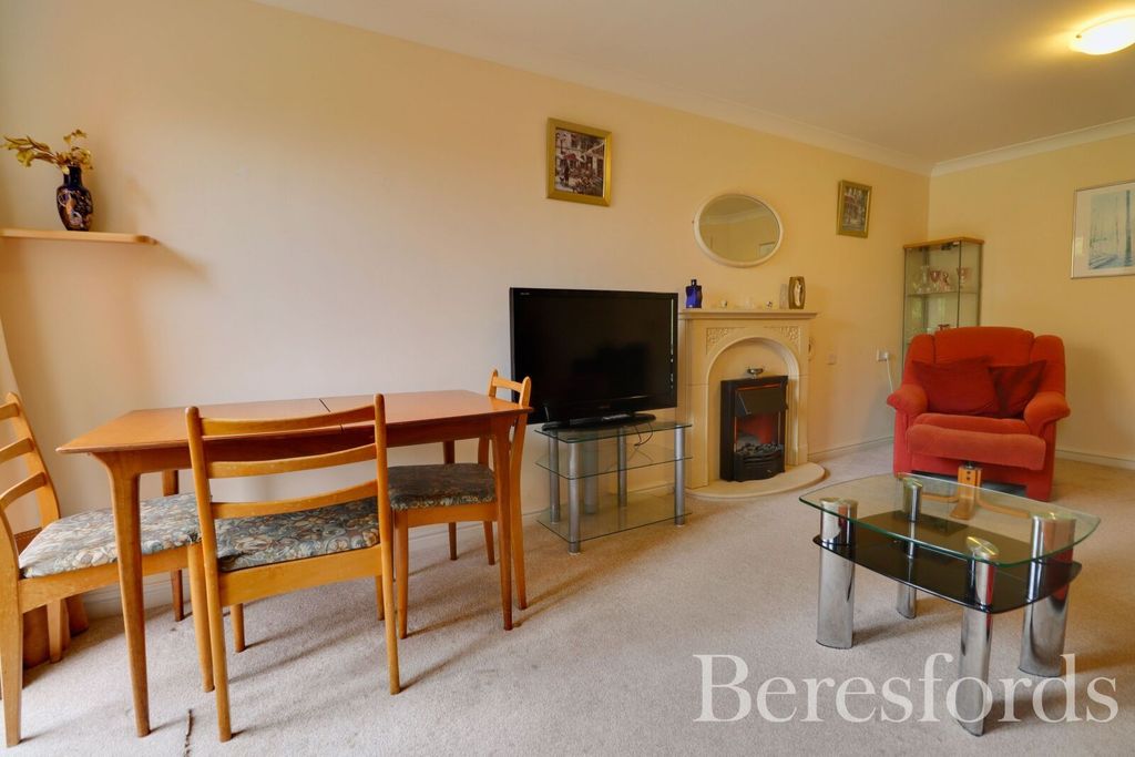 Property photo 3 of 10 Picture 3