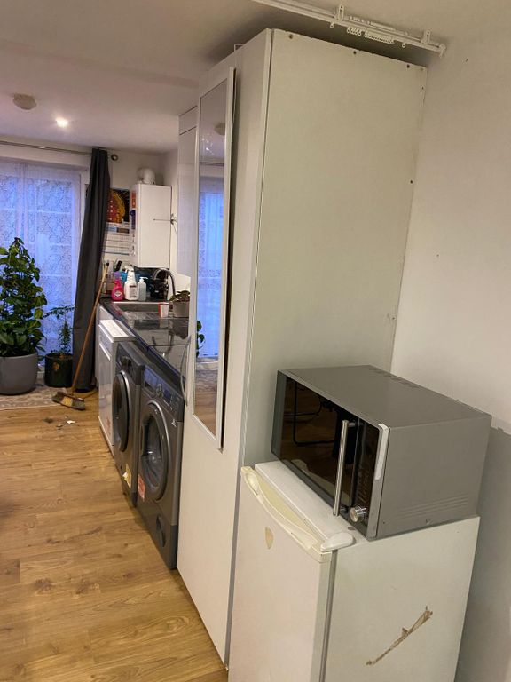 Property photo 2 of 5 Gallery