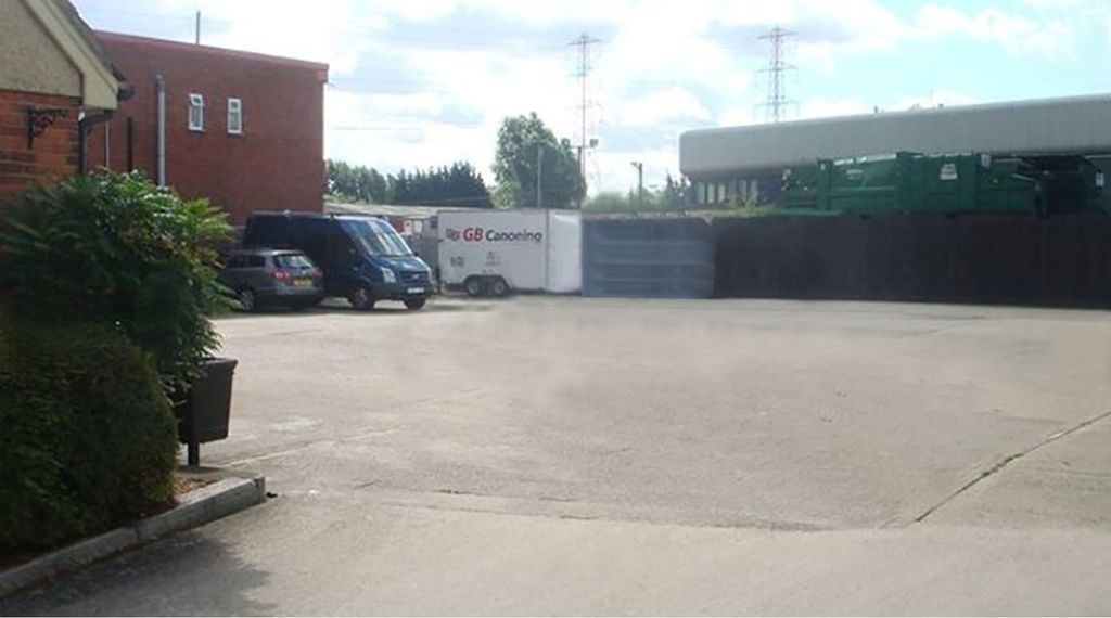 Property photo 1 of 4