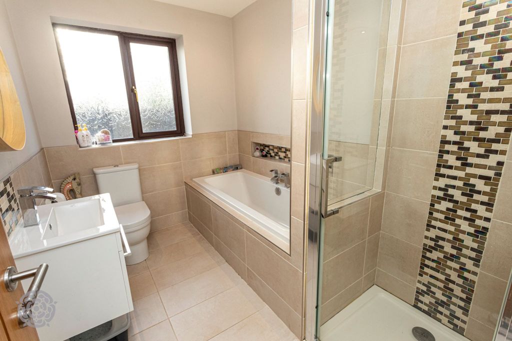 Additional image 39 of 4 bed detached house for salePrincess Road, Lostock BL6