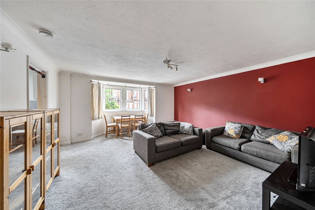 Property photo 2 of 11 Picture No. 16