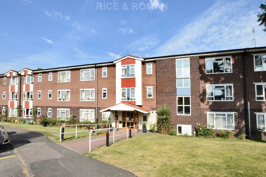 Property photo 1 of 9