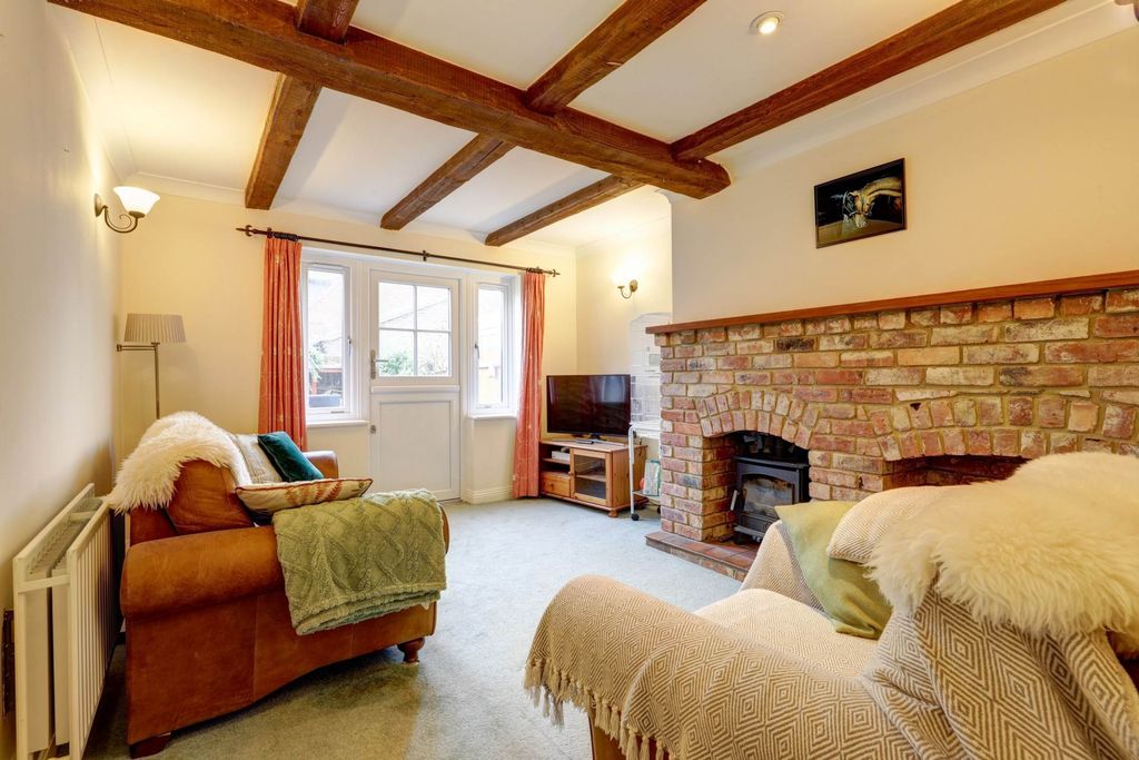 Property photo 3 of 19