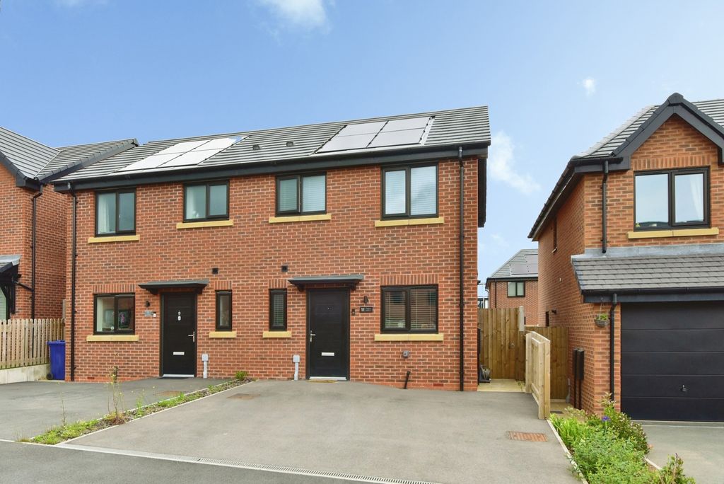 Property photo 1 of 18 Pbox-Img.Jpg