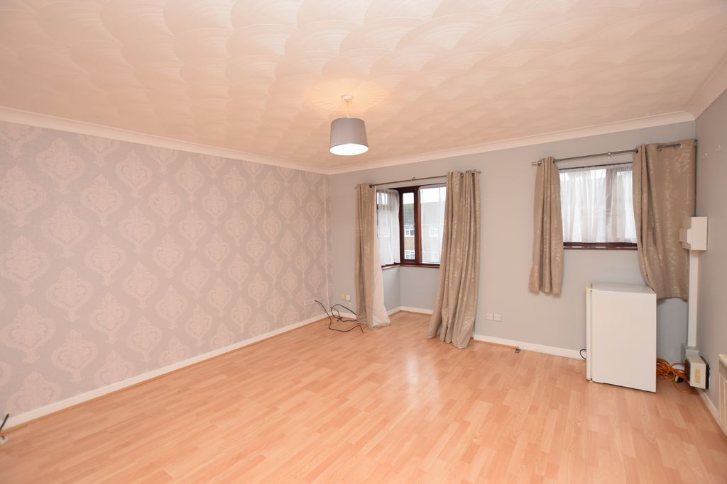 Property photo 3 of 7 Dsc_0001