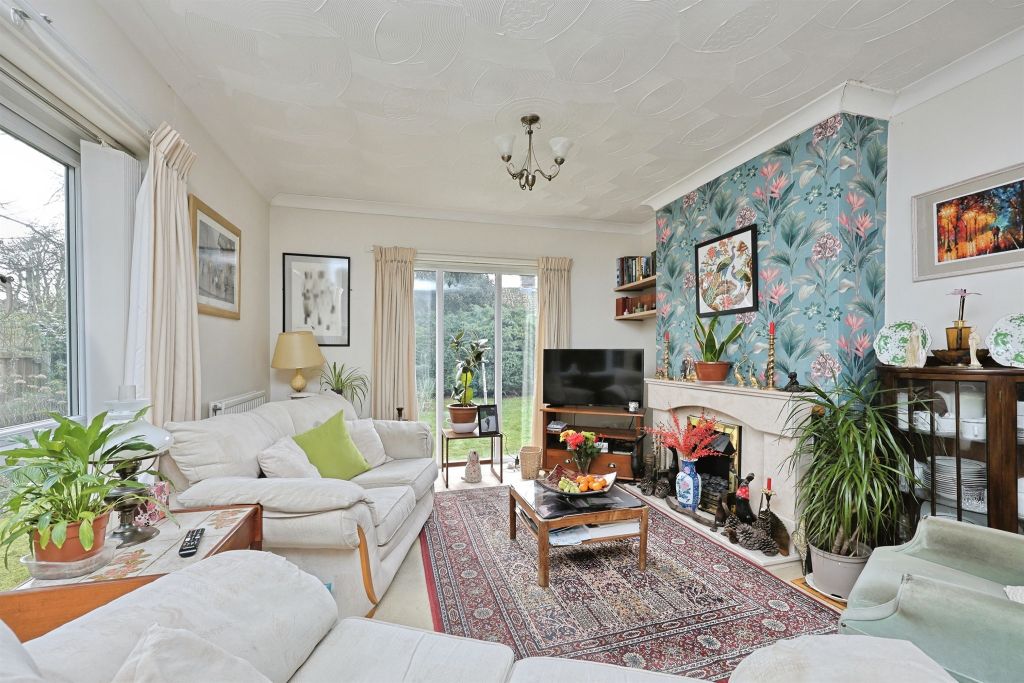 Property photo 3 of 18