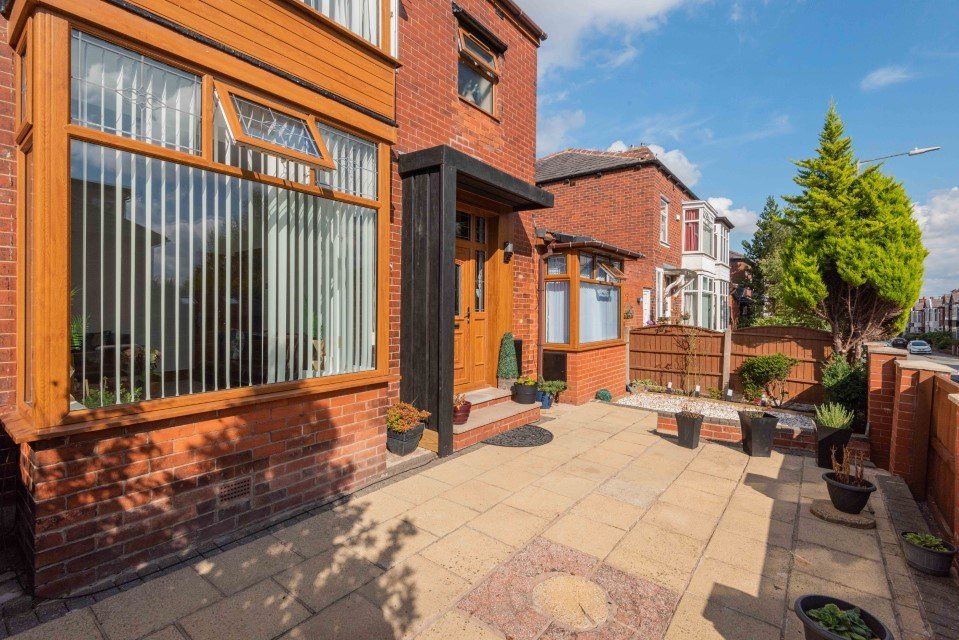 Property photo 2 of 29 1c