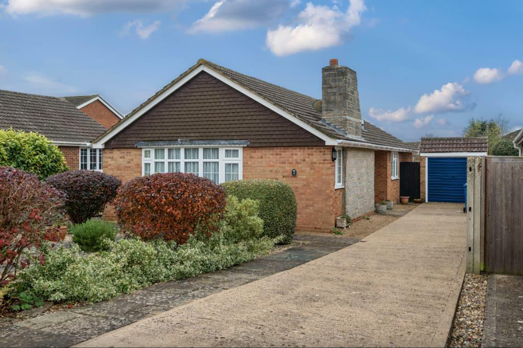 Property photo 2 of 13 Picture No. 01