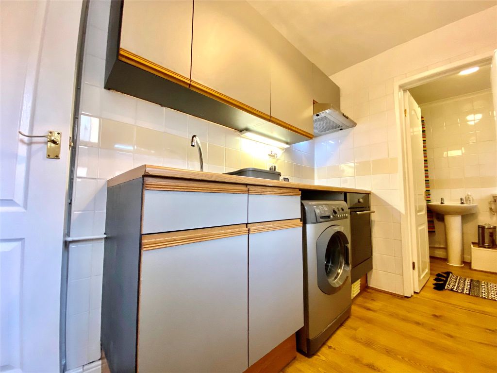 Property photo 2 of 14 Kitchen Area