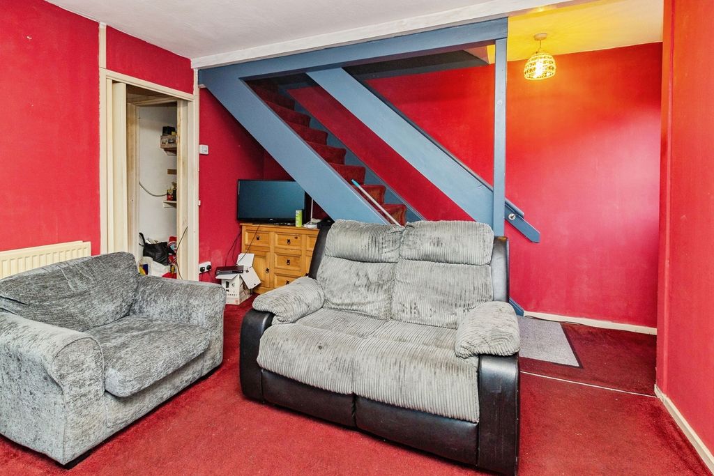 Property photo 3 of 17 Photo