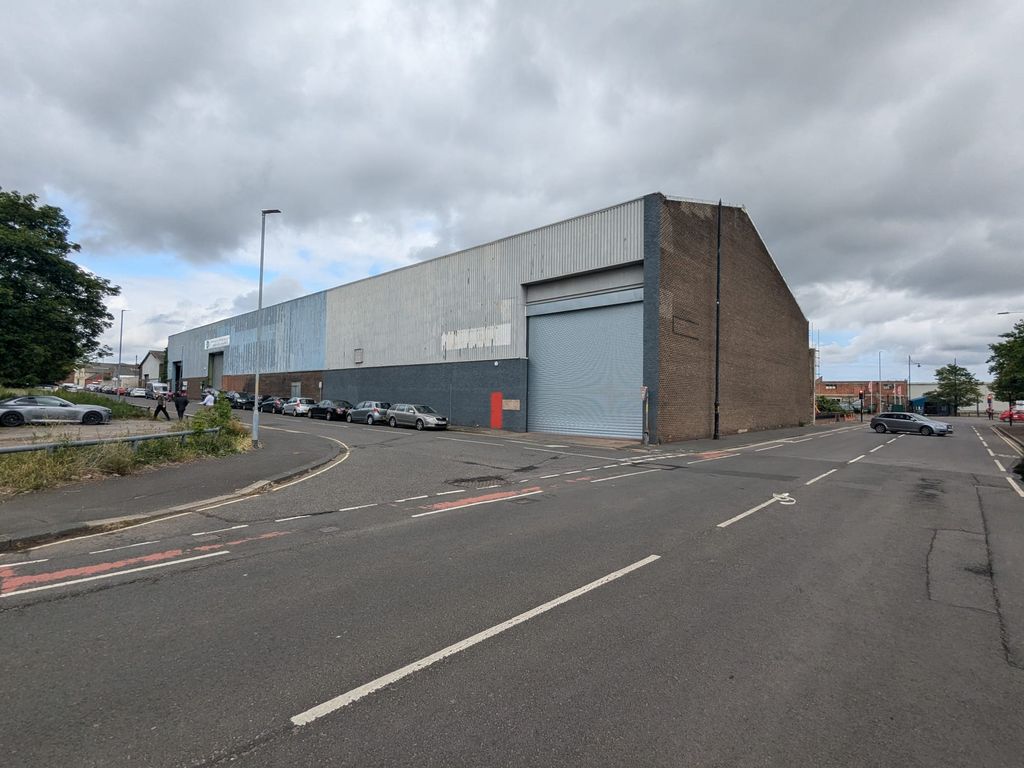 Property photo 2 of 16