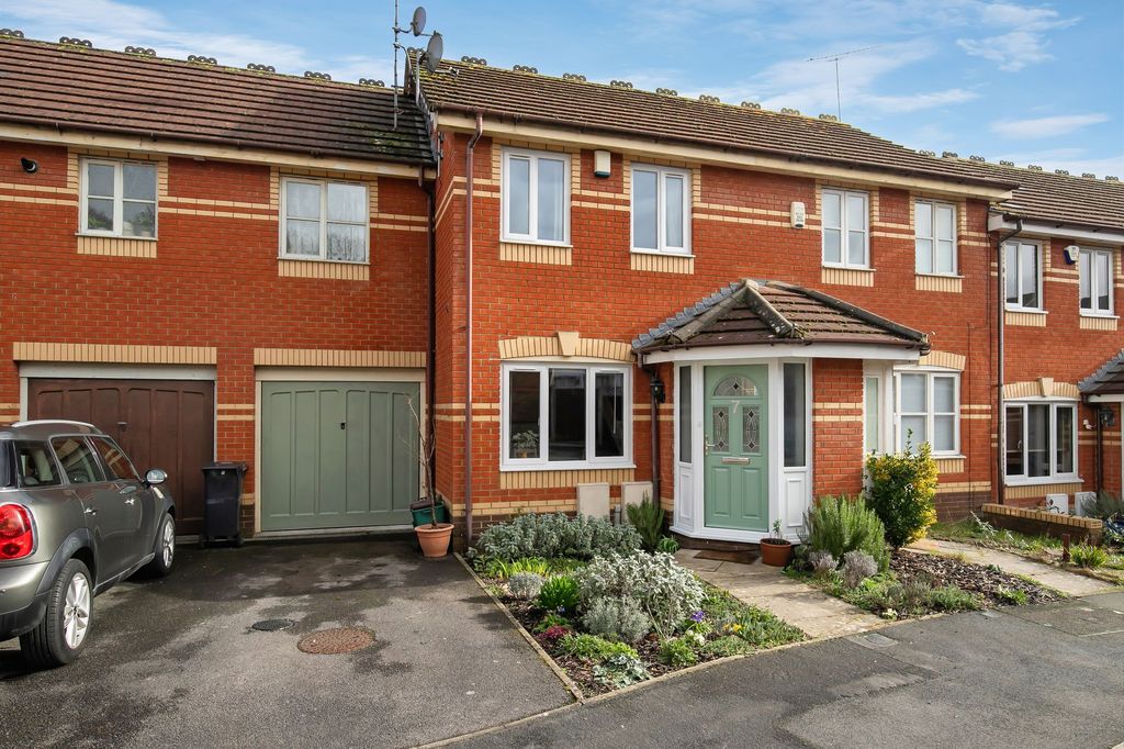 Property photo 1 of 29