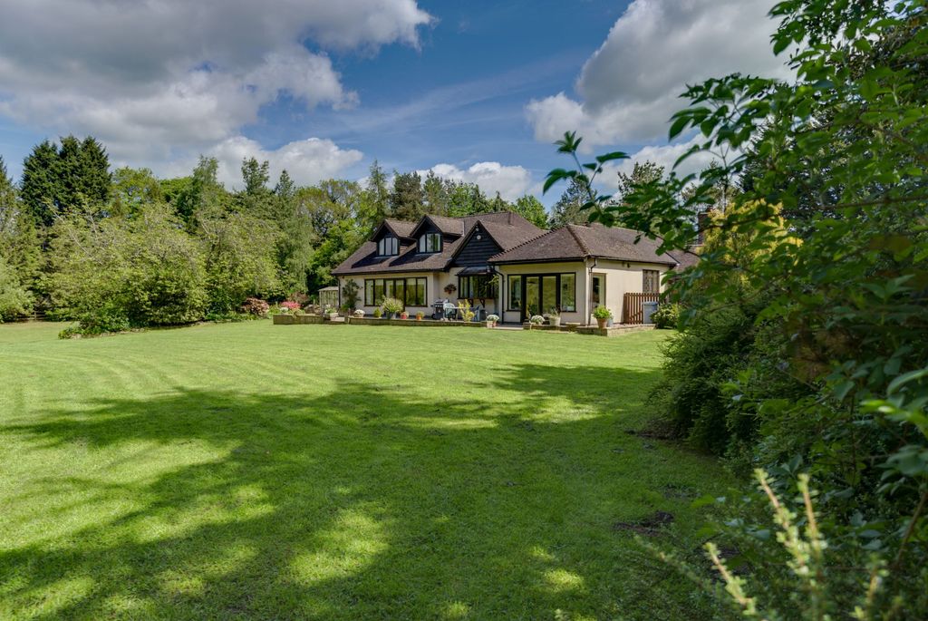 Property photo 3 of 52