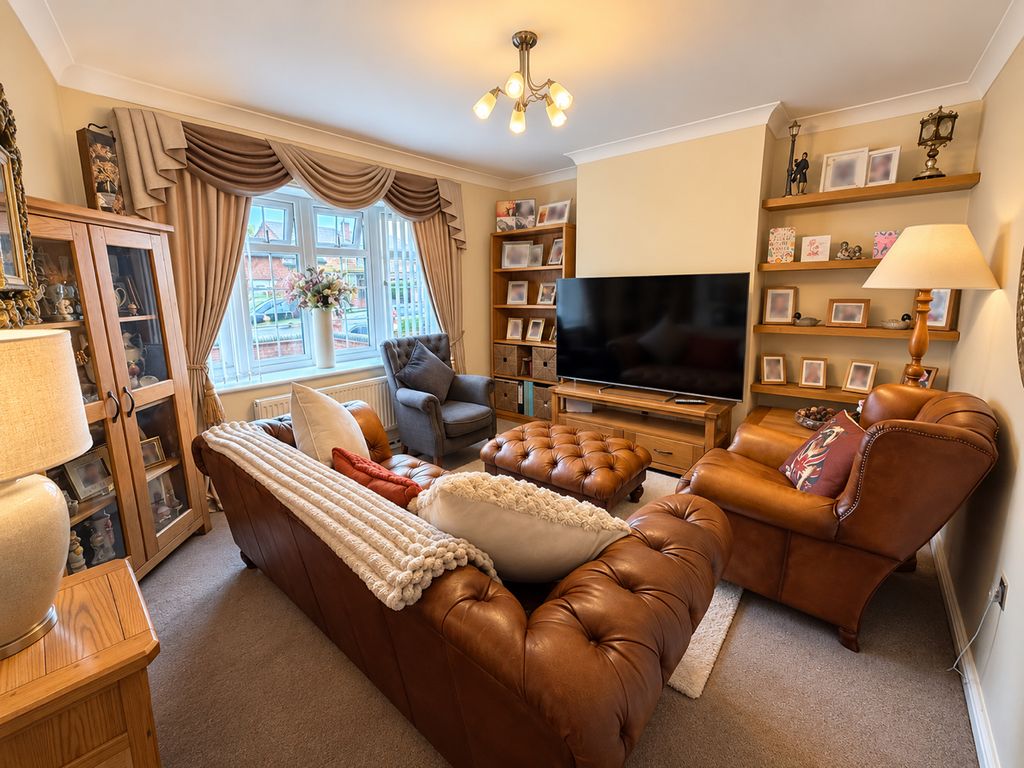 Property photo 2 of 27