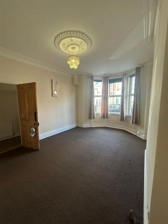 Property photo 3 of 7 Living Room 2.Jpeg