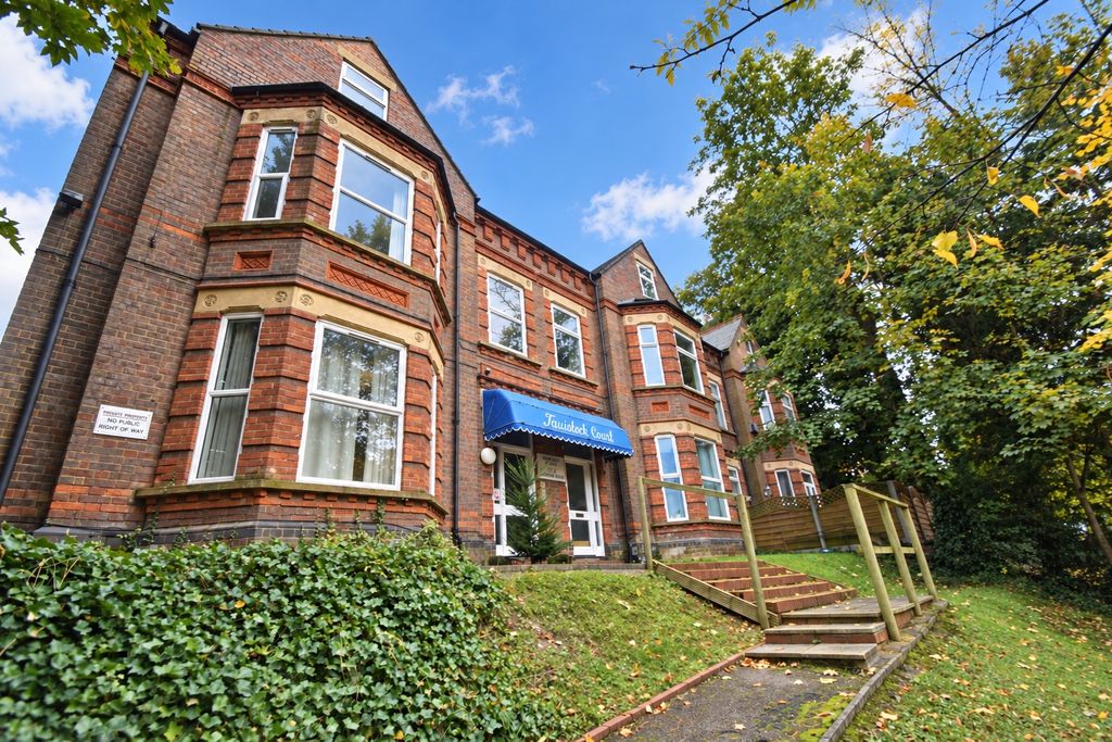 Property photo 1 of 9 2174080
