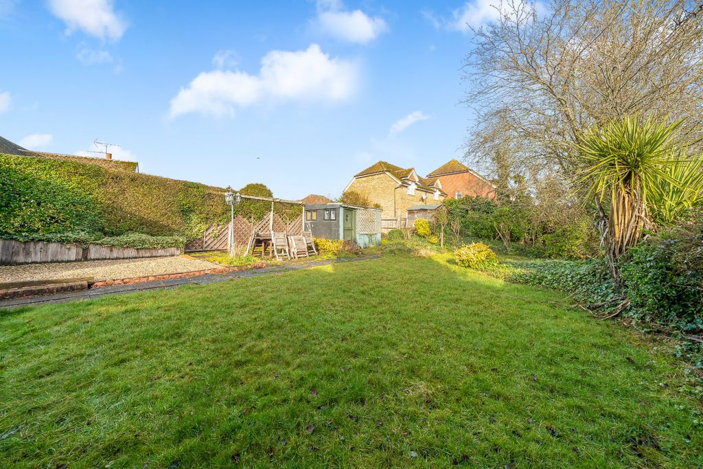 Property photo 3 of 24 Garden