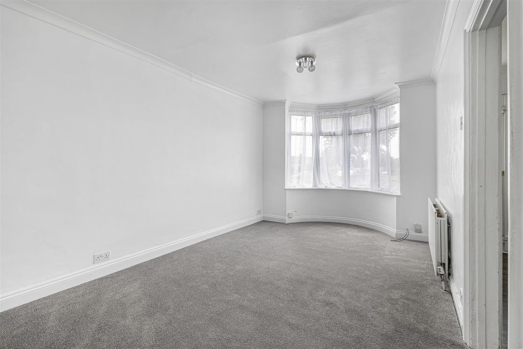 Property photo 2 of 20 Img_5148.Jpg