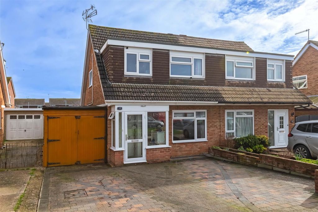 Property photo 1 of 19 Edmonton Rd_21.Jpg