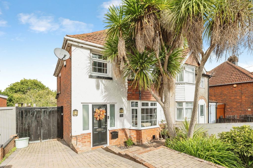 Property photo 1 of 22