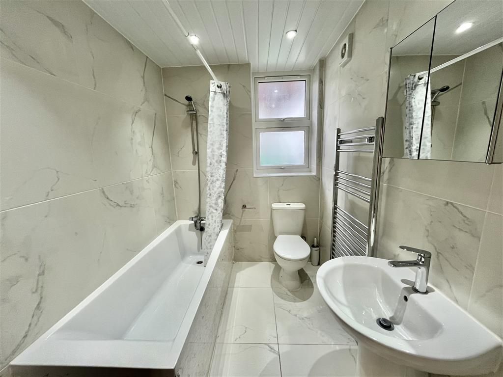 Property photo 3 of 12 Image
