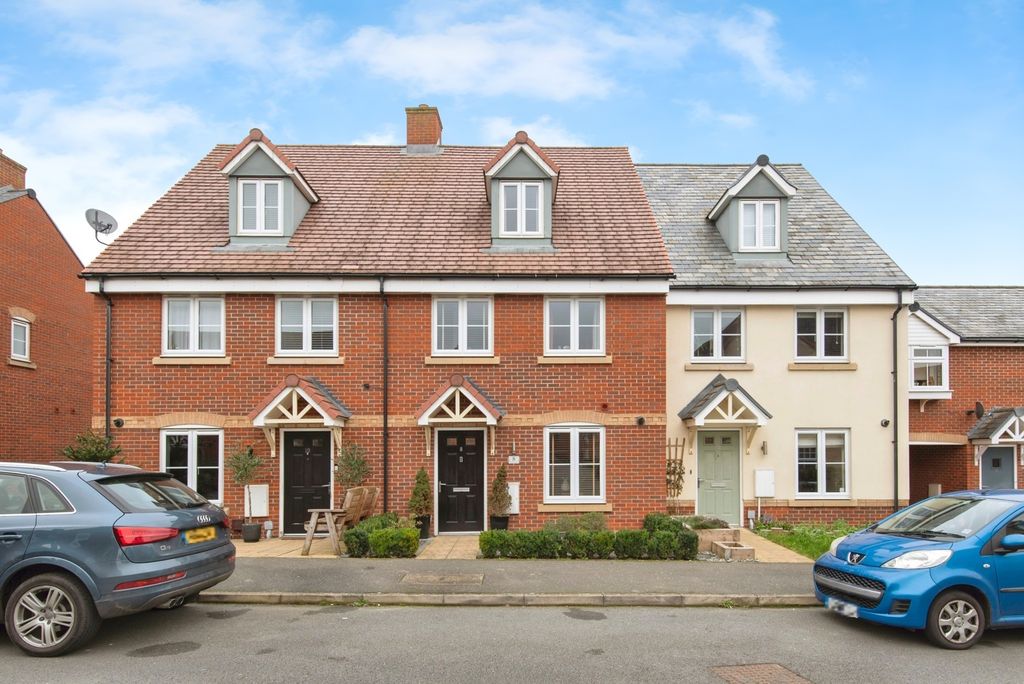 Property photo 1 of 21 Pbox-Img.Jpg