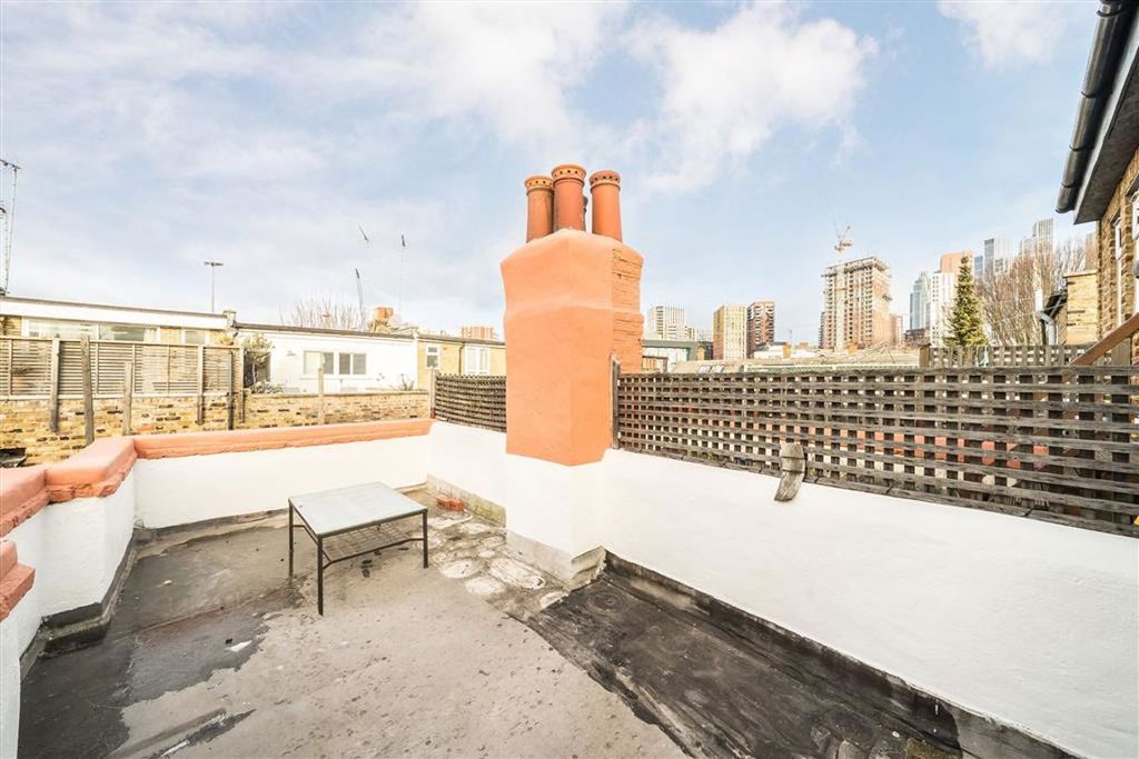 Property photo 2 of 5