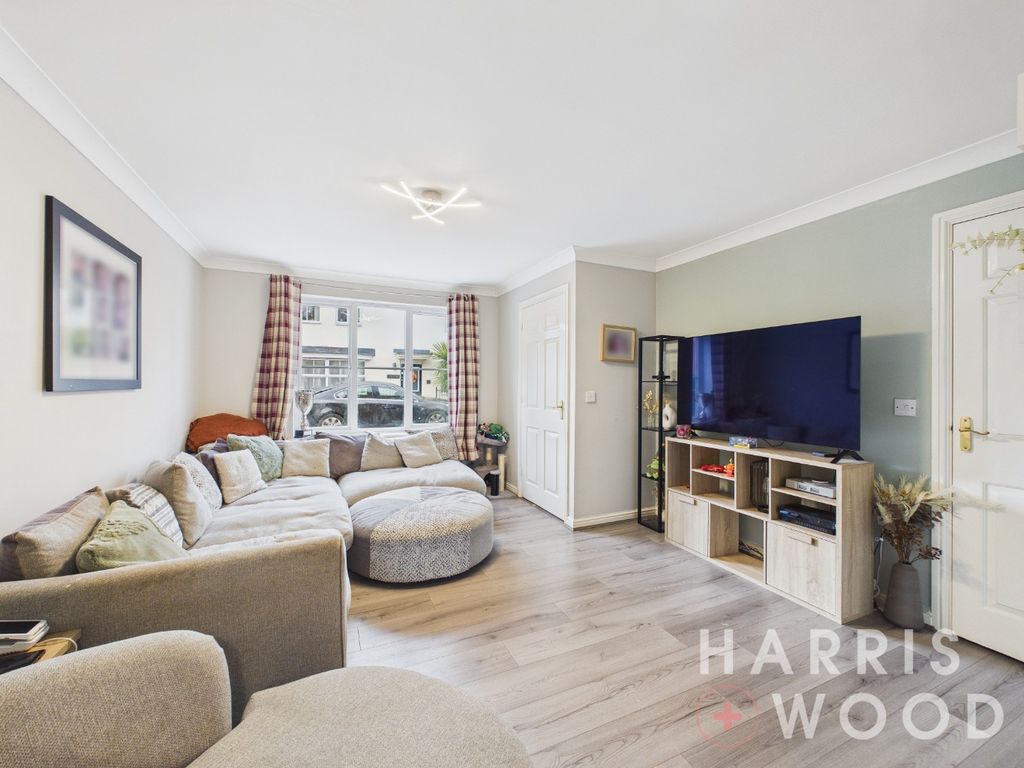 Property photo 3 of 25 4909183