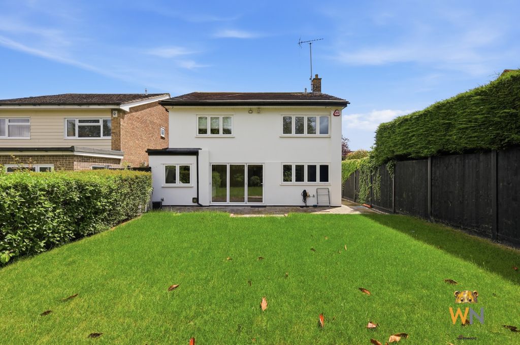 Property photo 2 of 35