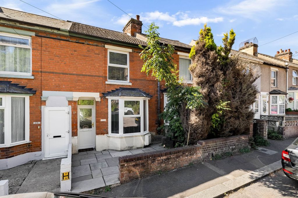 Property photo 1 of 11