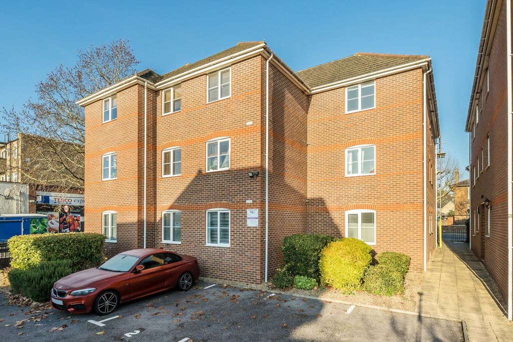 Property photo 1 of 6