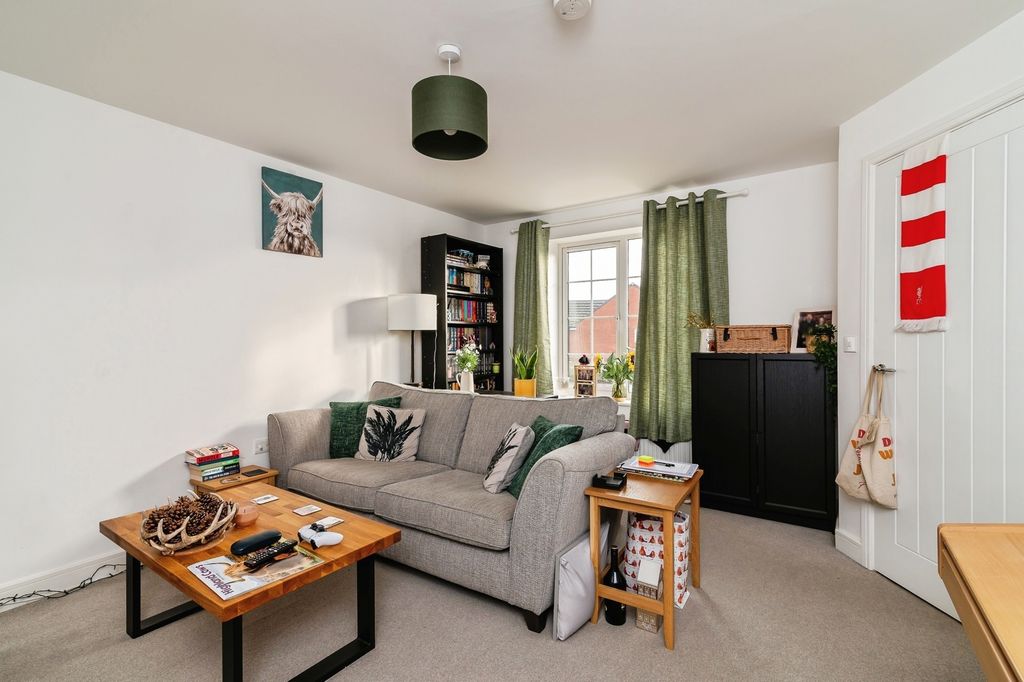 Property photo 3 of 15 Pbox-Img.Jpg