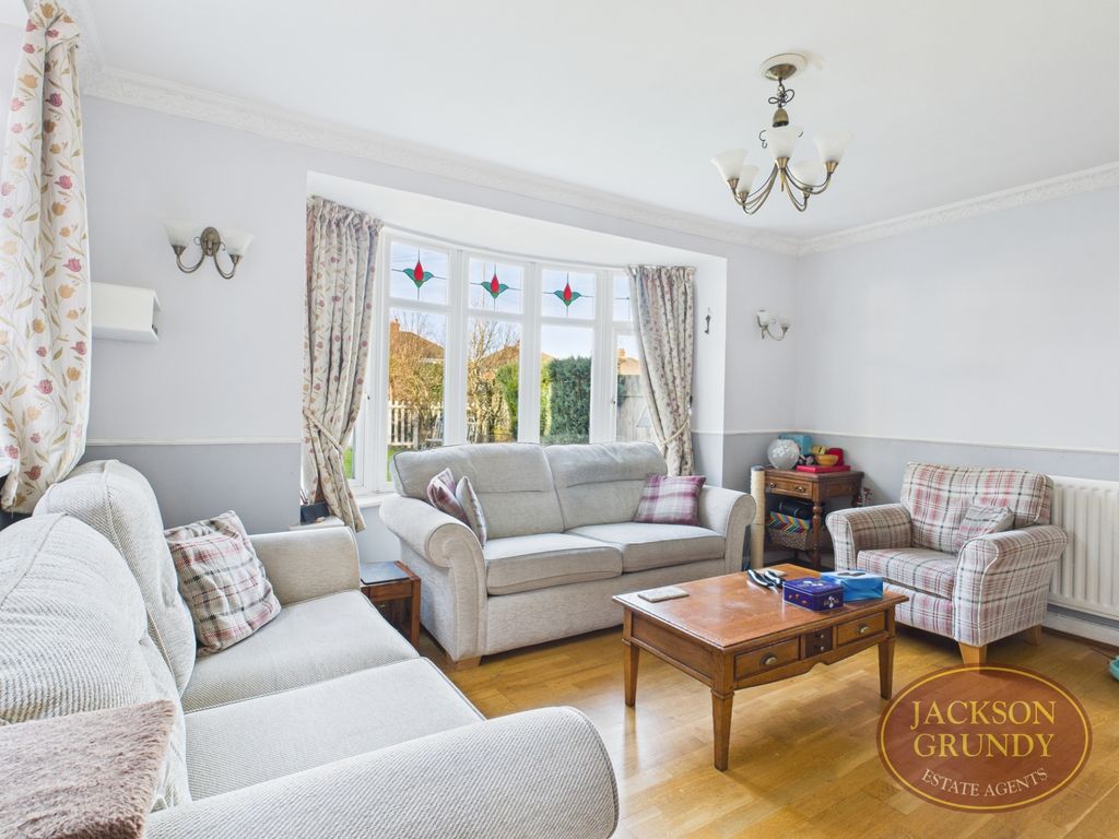 Property photo 3 of 18 Addison Road