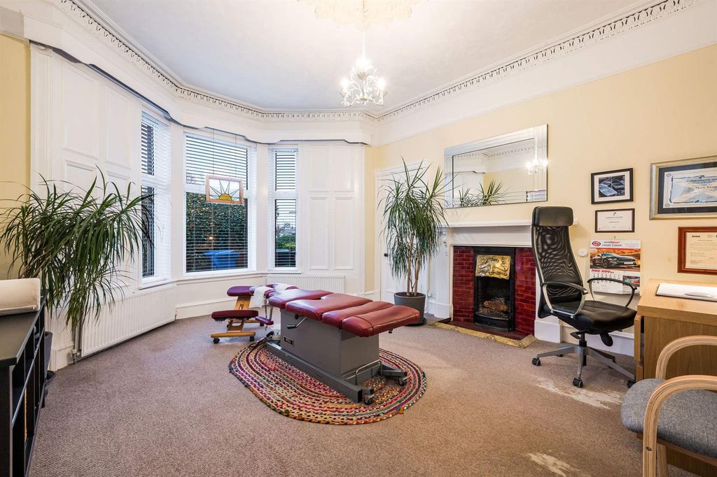 Property photo 3 of 27 Property Image 3