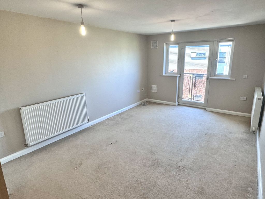 Property photo 3 of 6 Img_4847