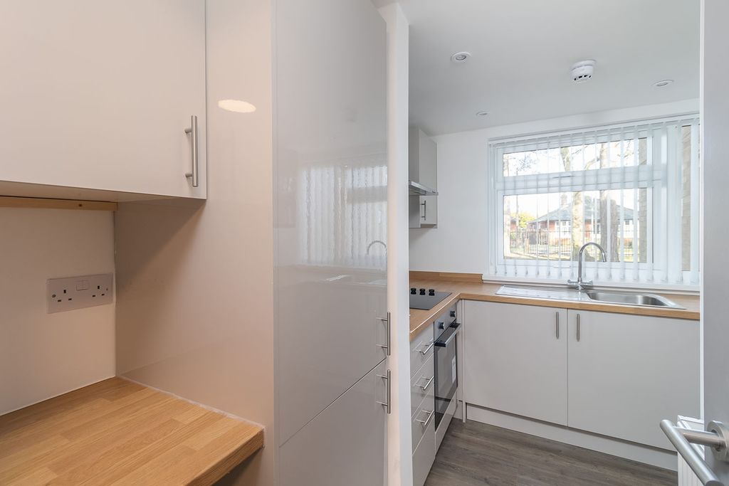 Property photo 3 of 8