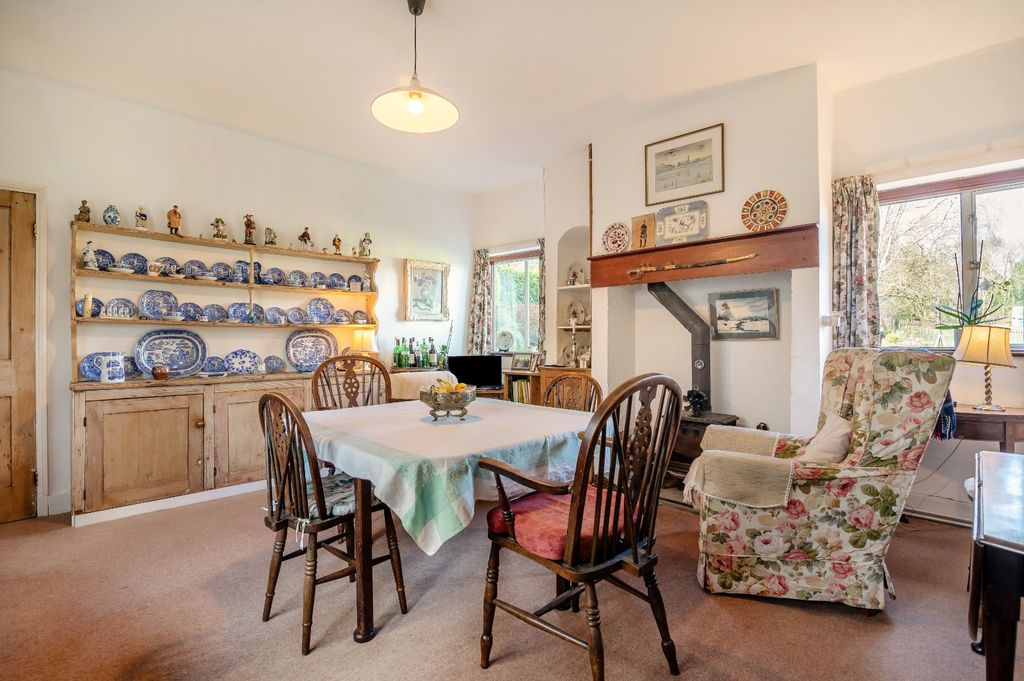 Property photo 3 of 14 Dining Room