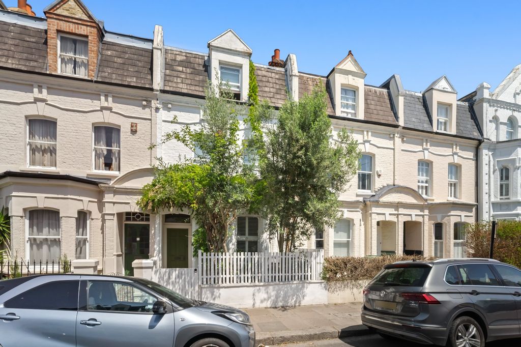 Property photo 1 of 11